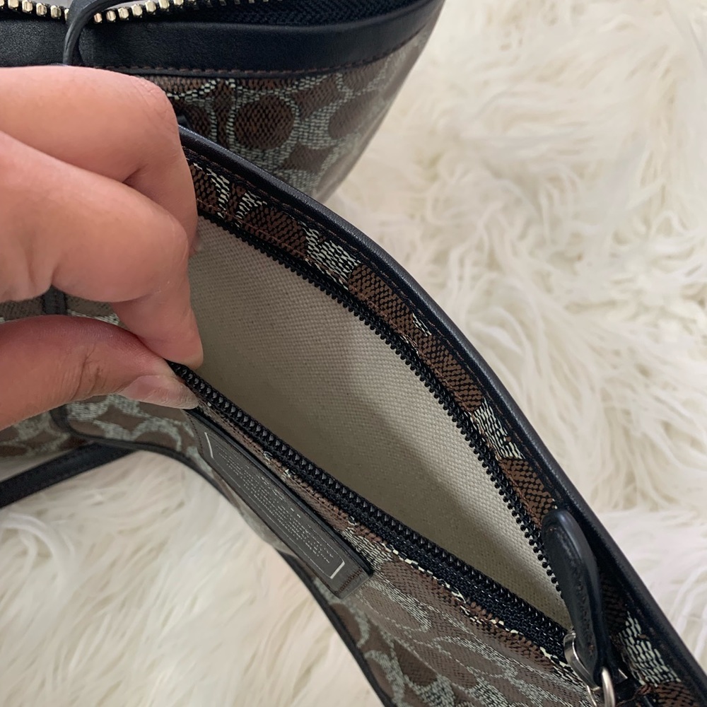 Handbag - Picture 5 of 5